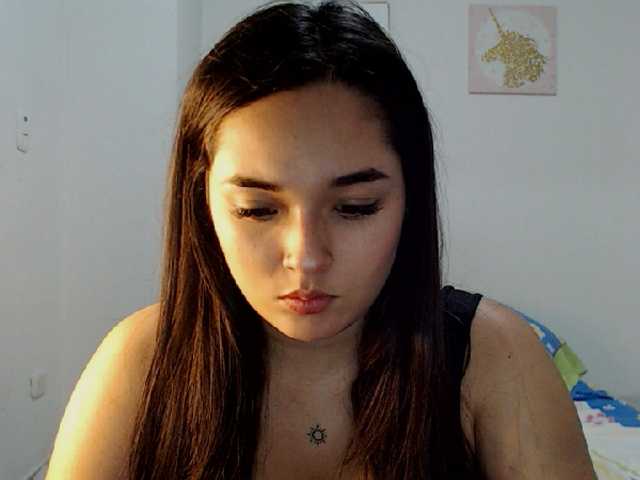Zdjęcia VanesaSmithX1 Teens are hotter than older! Do you agree? Come in and I`ll show you why/ Pvt Allow/ Spank Ass 25 Tkns 479
