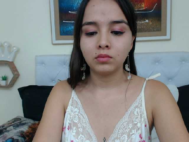 Zdjęcia venusyiss Hi Lovers ! Today A mega Squirt , tip 333 to see my squit show and others to give me pleasure Tip=pleasure #latina #teen #natural #lovense #suggar
