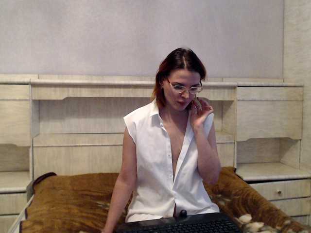 Zdjęcia Verahairy 500, 500 show hairy pussy Hi, I am Vera , everyone is in a great mood, domi and Lash work from 2t, I go to private, full private, group)) Do not forget to put love !!!