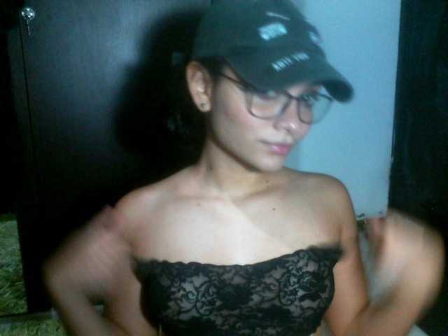 Zrzuty ekranu transmisji Viikyy