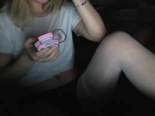 Zrzuty ekranu transmisji VikyPink