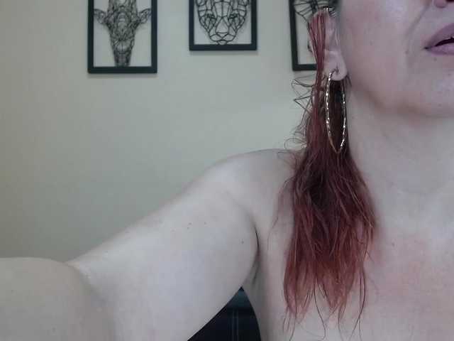 Zrzuty ekranu transmisji violetacortez