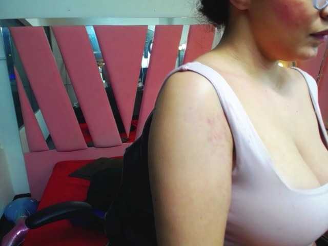 Zrzuty ekranu transmisji violetadam