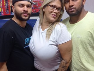 Erotyczny czat wideo VioletaGtGngBngTwo