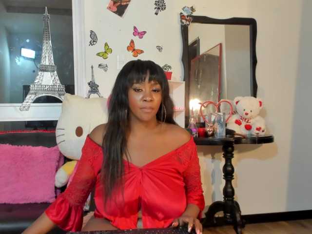 Zdjęcia VIOLETAJONES I love talking to intelligent people with good tastes I also consider myself cute and naughty I would like to meet people