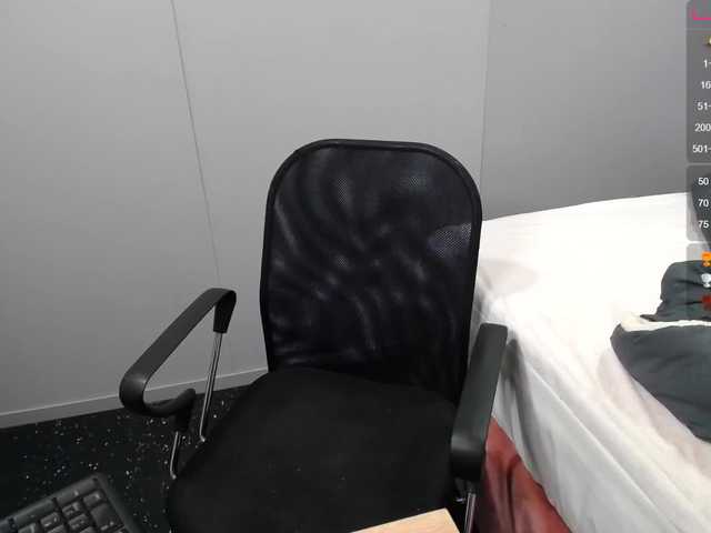 Zrzuty ekranu transmisji Violeth2020