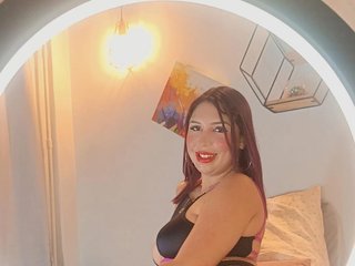 Erotyczny czat wideo Violethorny05
