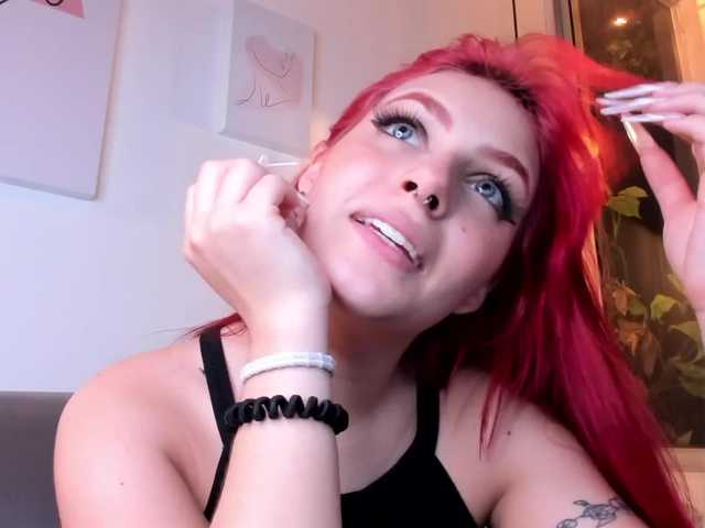 Zdjęcia ViolettLewis Fuck My Kitty Every 333 tips @6 goals for CumShow / PVT ON/ Try my games/ Dice 30 tips/ snpachat all life 299 tips/