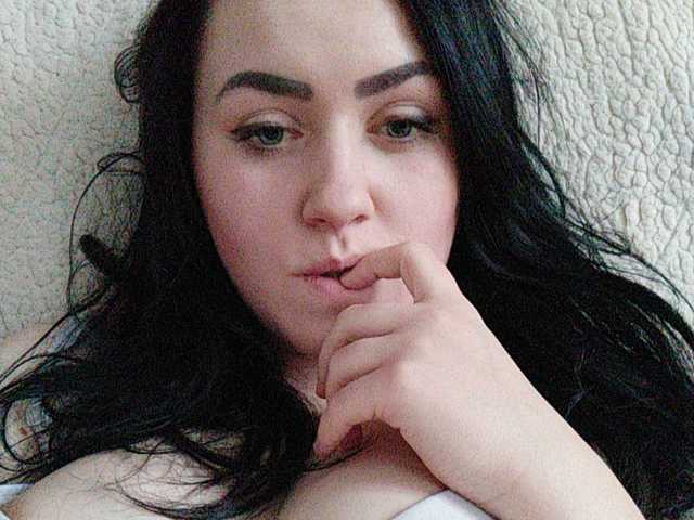 Zdjęcia VitaxxNiks Hey guys!:) Goal- #Dance #hot #pvt #c2c #fetish #feet #roleplay Tip to add at friendlist and for requests!