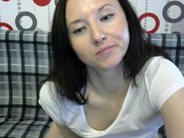 Zdjęcia VikiPopens Massage naked ass with oil 90. Naked and play with dildo in privat and group