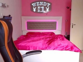 Zdjęcia wendy1981 1 tk is 1 spank 10tk pm 50 tk boobs 70 tk boobs in oil 75 tk ass 100 tk ass in oil 150 tk pussy flash 250 tk pussy play