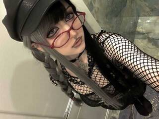 Erotyczny czat wideo whispell