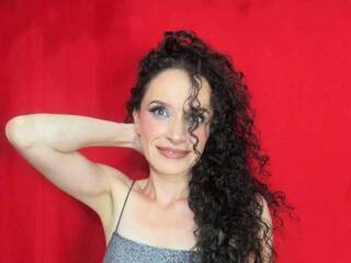 Erotyczny czat wideo WildBarbiee