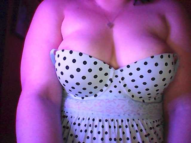 Zrzuty ekranu transmisji WildFantasyCouple69