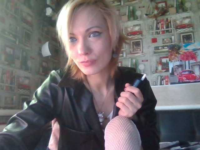 Zdjęcia WildMissNiks Hey guys!:) Goal- #Dance #hot #pvt #c2c #fetish #feet #roleplay Tip to add at friendlist and for requests!