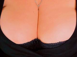 Erotyczny czat wideo XBIGTITSXX