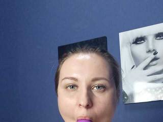 Erotyczny czat wideo XHugeTitsAS