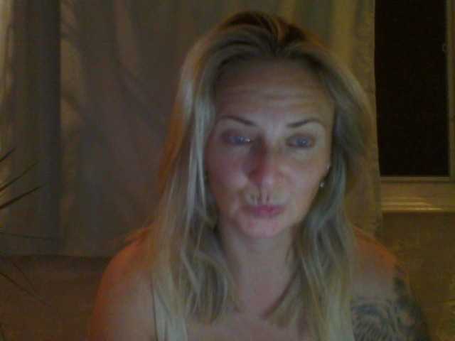 Zrzuty ekranu transmisji XswetaX