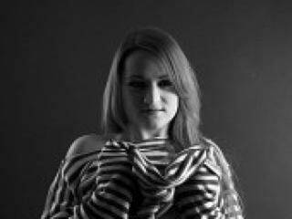 Erotyczny czat wideo xtendergirl