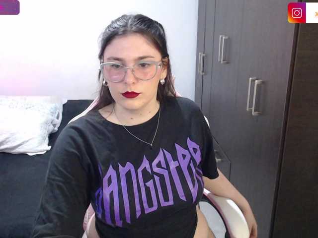 Zdjęcia xxbebeta Show Boobs @total 50 @sofar 0 @remain 50