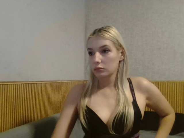 Zrzuty ekranu transmisji xxxSexyCandyxxx