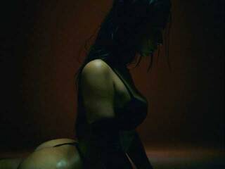 Erotyczny czat wideo Mollllli