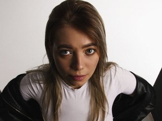 Erotyczny czat wideo YessyVine