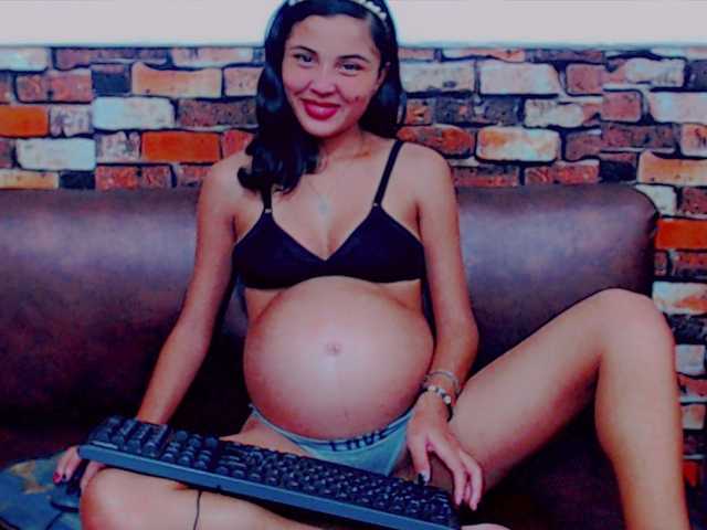 Zdjęcia yesybeauty The SOHW of the pregnant girl