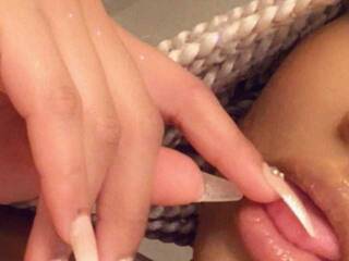 Erotyczny czat wideo Yiauana