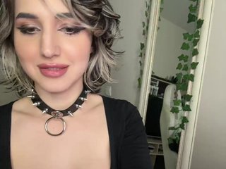 Erotyczny czat wideo Honey_buns