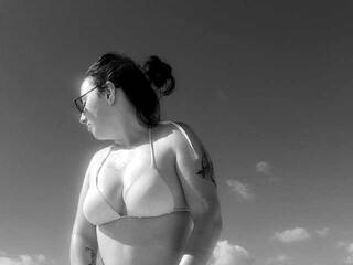 Erotyczny czat wideo yourhottieunicorn