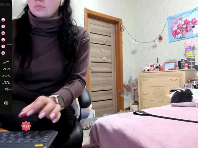 Zrzuty ekranu transmisji Mistress_Di