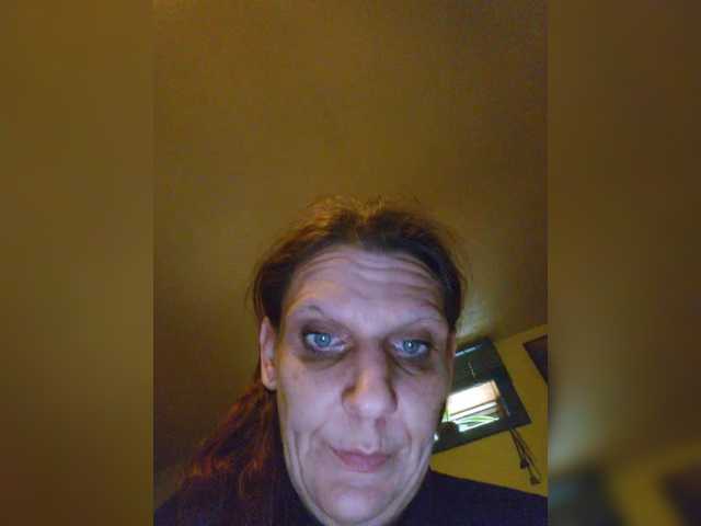 Zrzuty ekranu transmisji Yourstruly9020