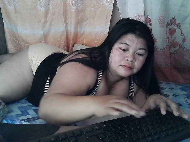 Zrzuty ekranu transmisji yummy-ass-pinay