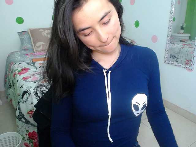 Zrzuty ekranu transmisji ZoeeGordon